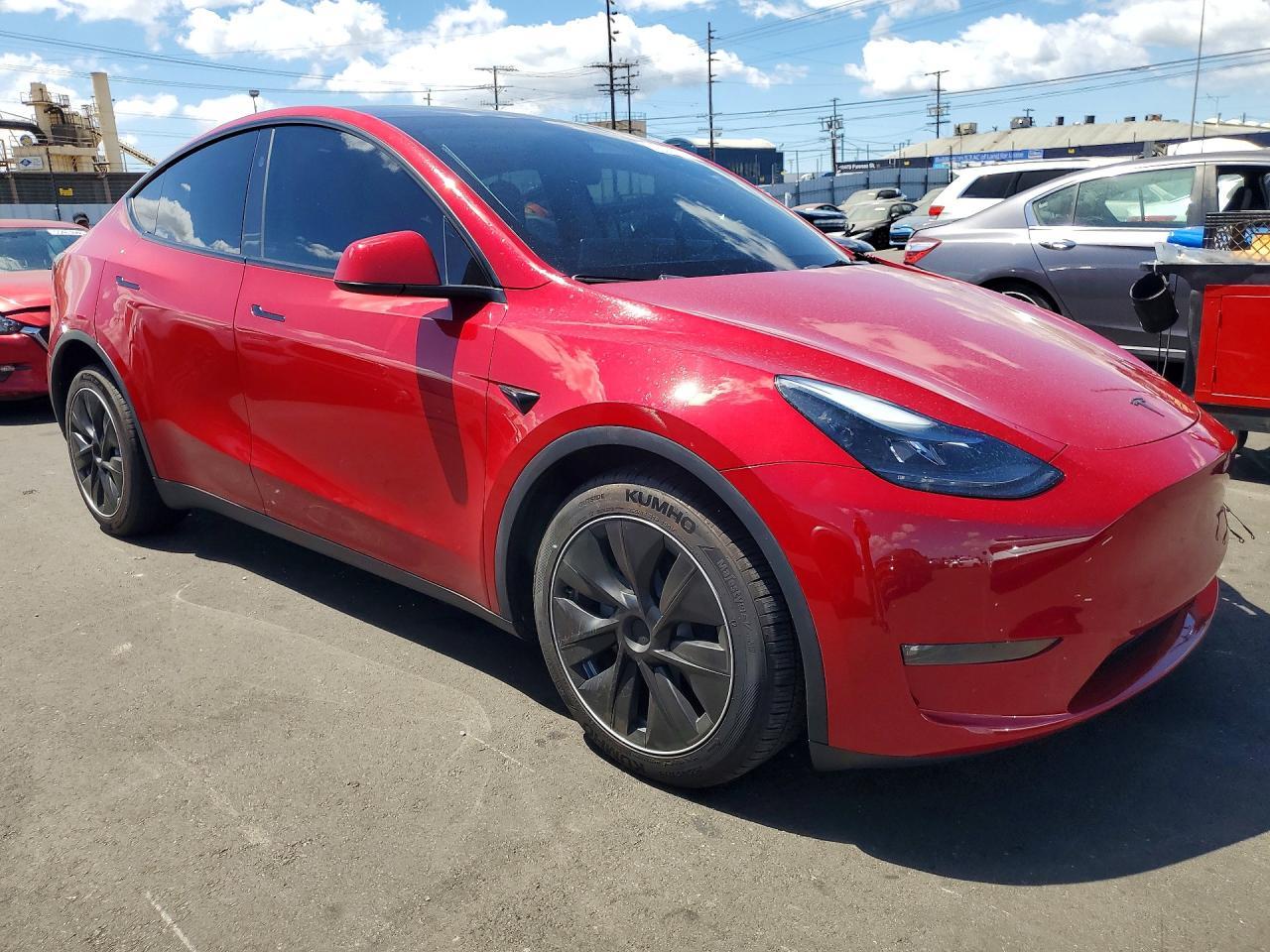 2023 Tesla Model Y - Image 4