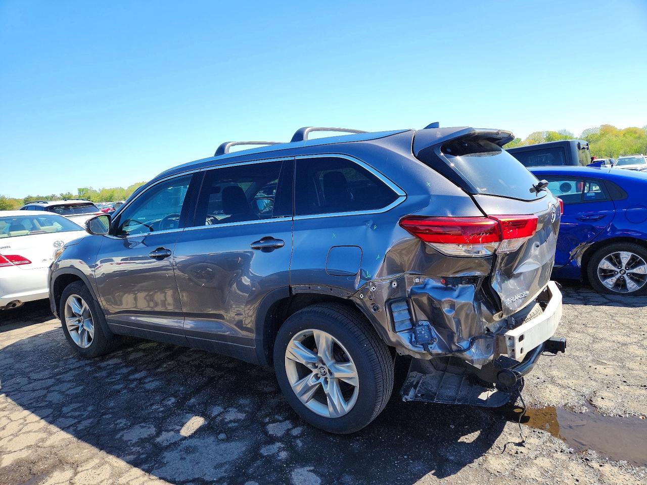 2018 Toyota Highlander Limited - Фото 2