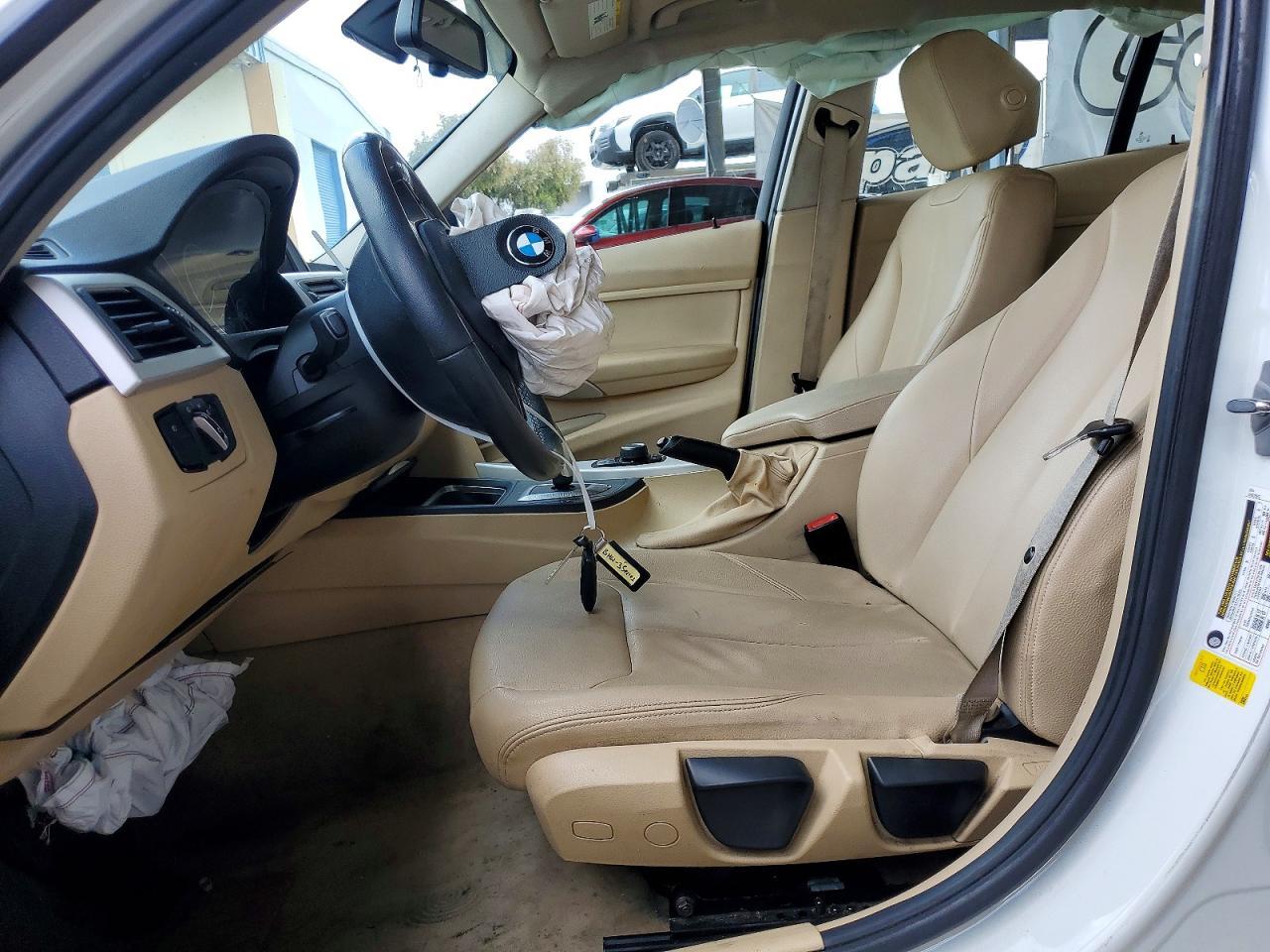 2015 BMW 320 I - Фото 7