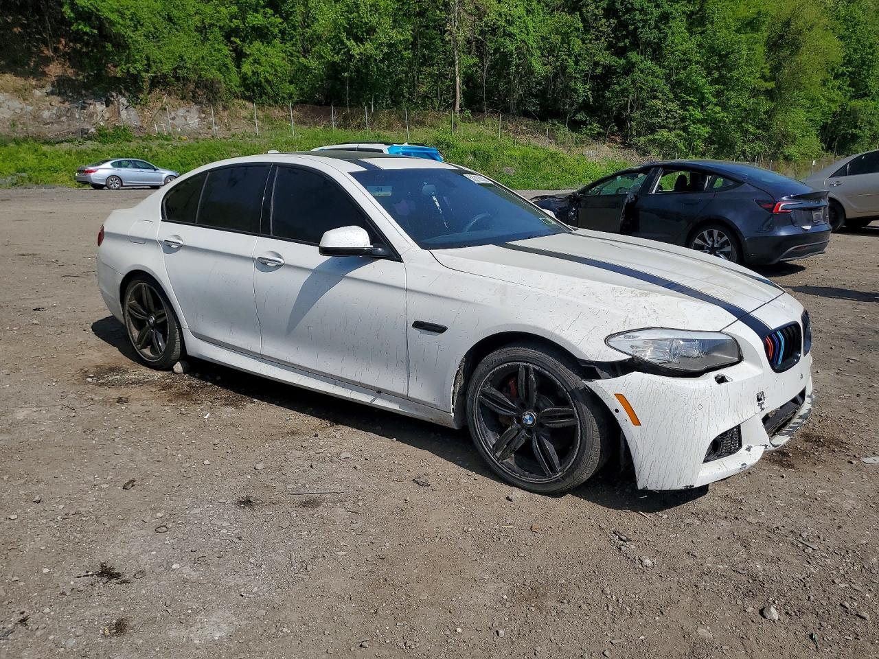 2013 BMW 550 Xi - Фото 4