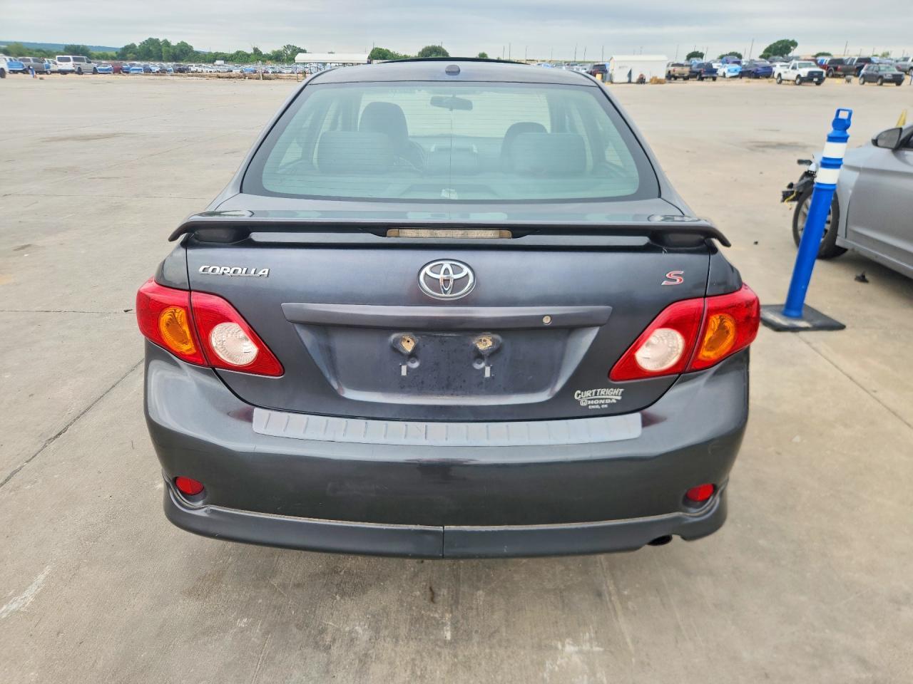 2009 Toyota Corolla S - Image 6