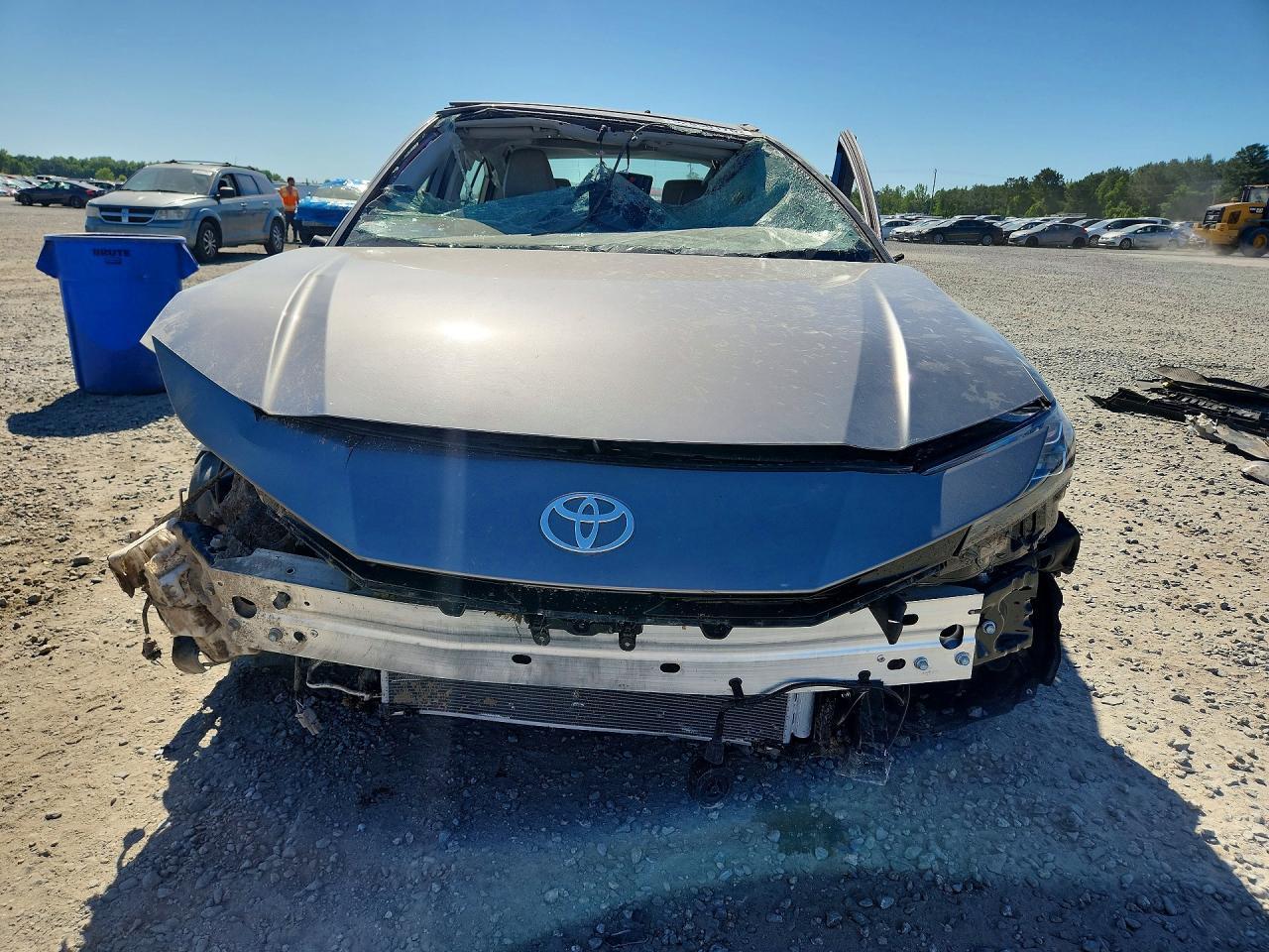 2025 Toyota Camry Xle - Фото 5