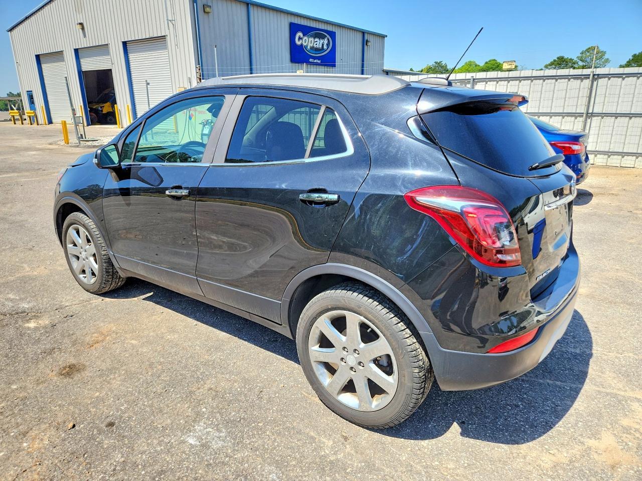 2018 Buick Encore Essence - Image 2