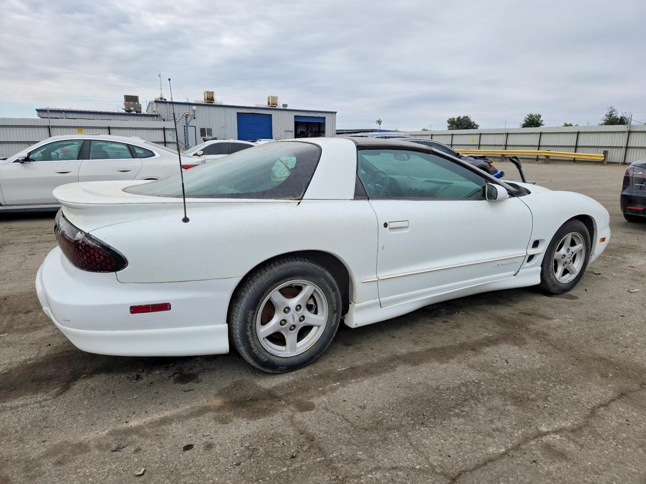 2001 Pontiac Firebird - Фото 3
