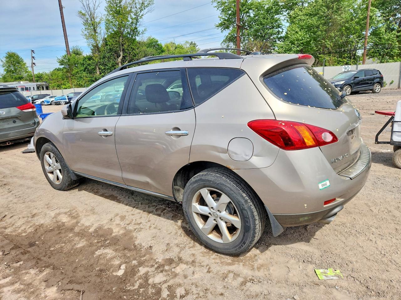 2010 Nissan Murano S - Image 2