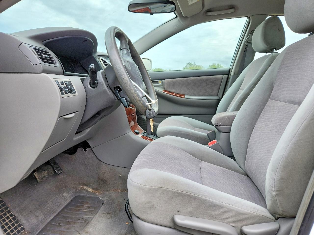 2008 Toyota Corolla Le - Image 7