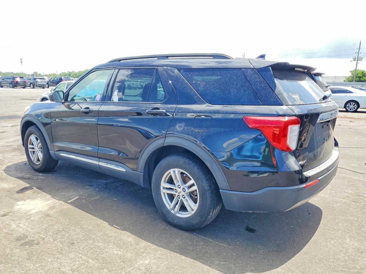 2020 Ford Explorer Xlt - Image 2