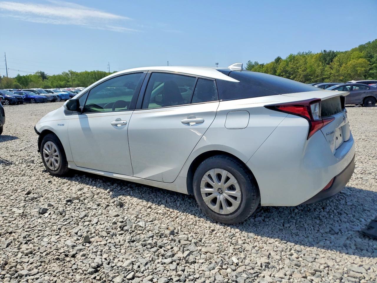 2021 Toyota Prius L Eco - Image 2
