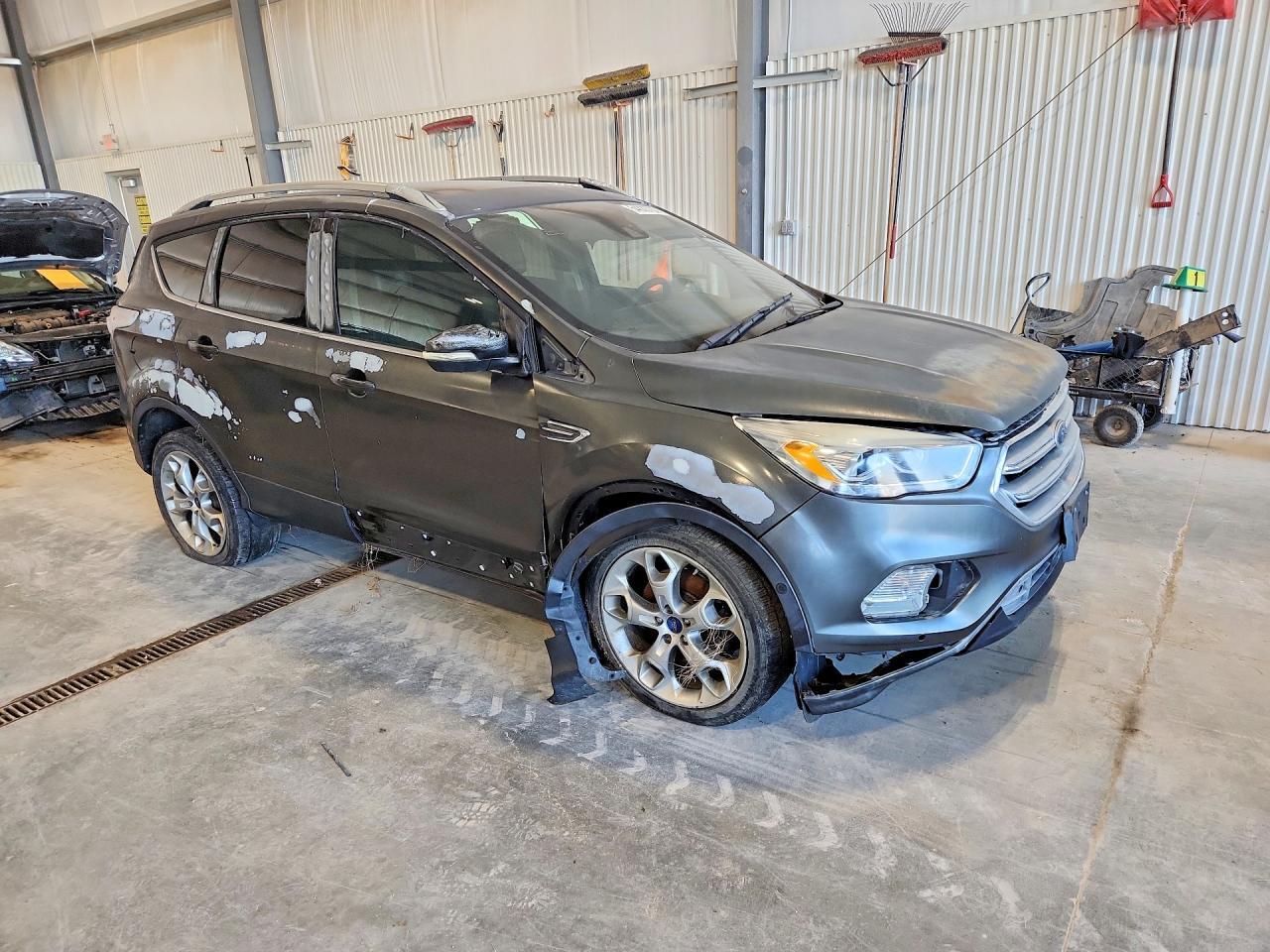 2017 Ford Escape Titanium - Image 4