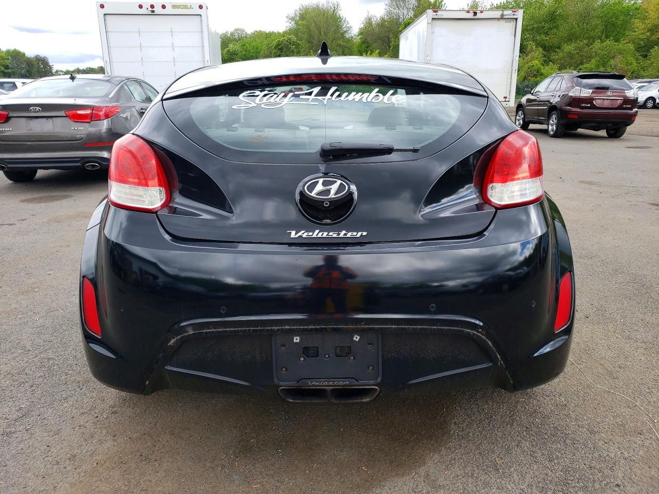 2013 Hyundai Veloster Base - Image 6