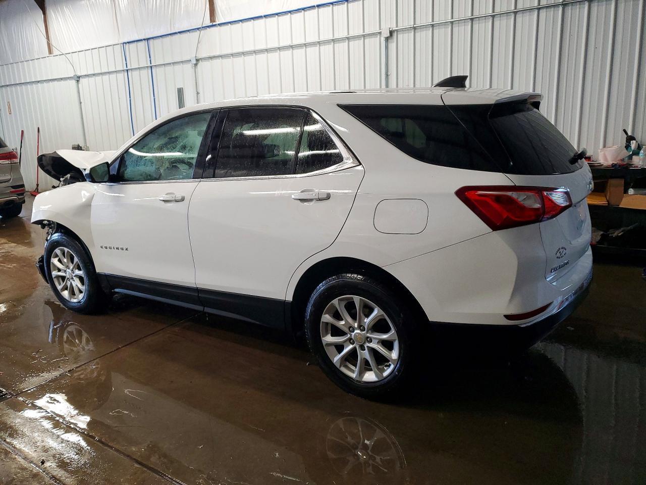 2018 Chevrolet Equinox Lt - Image 2