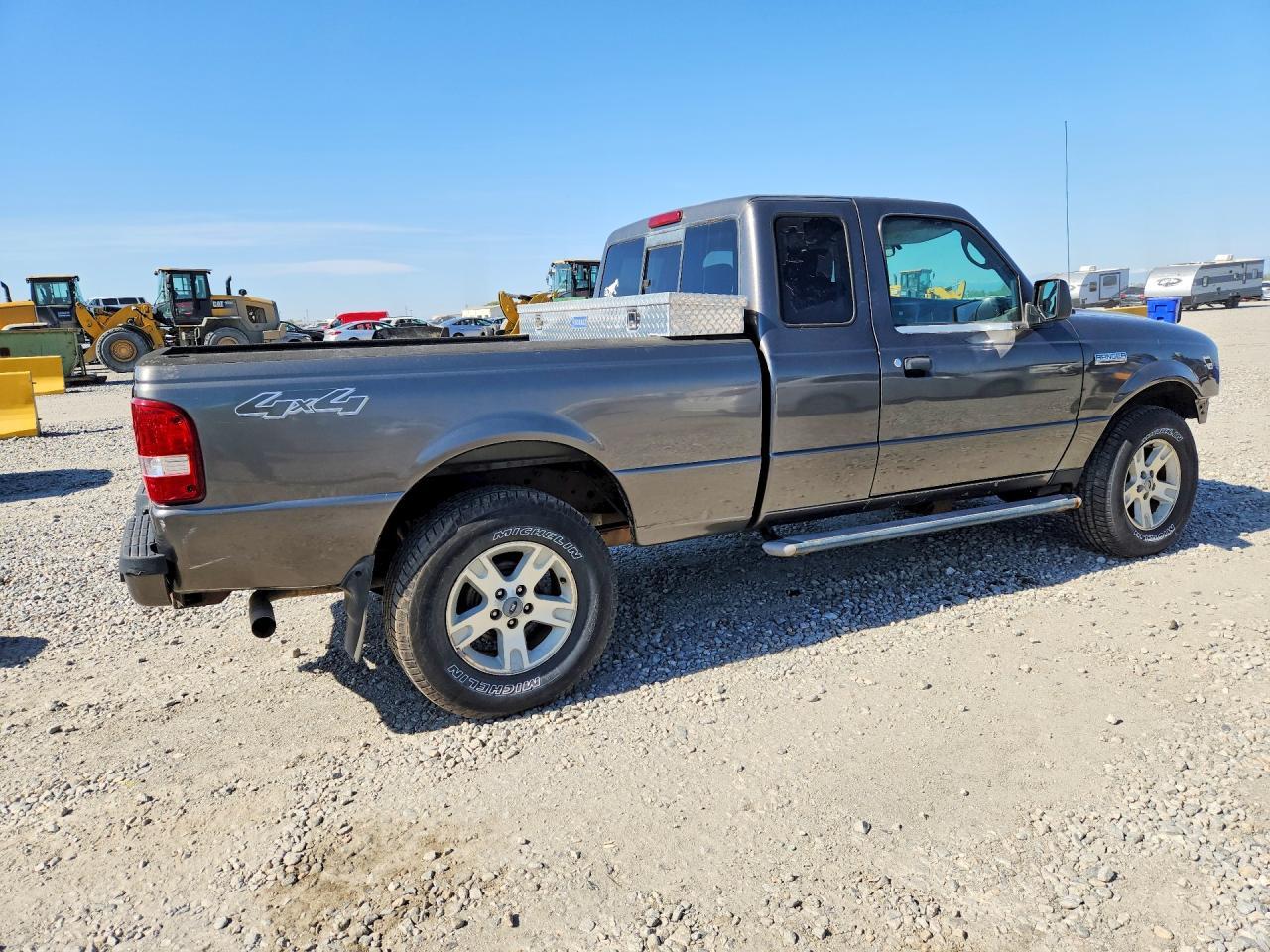 2006 Ford Ranger Super Cab - Image 3