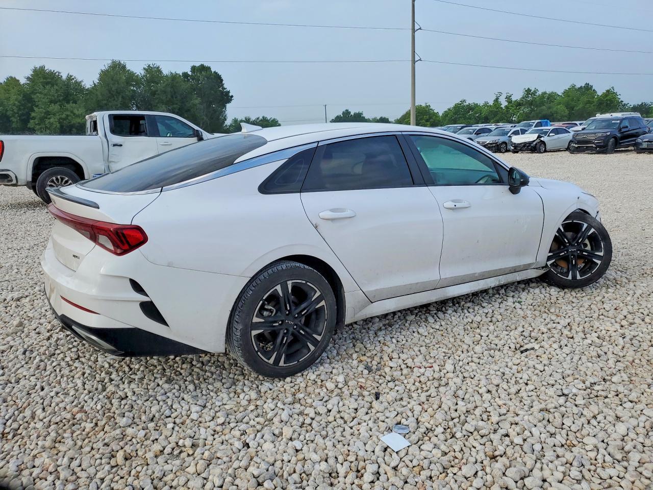 2023 Kia K5 Gt Line - Image 3