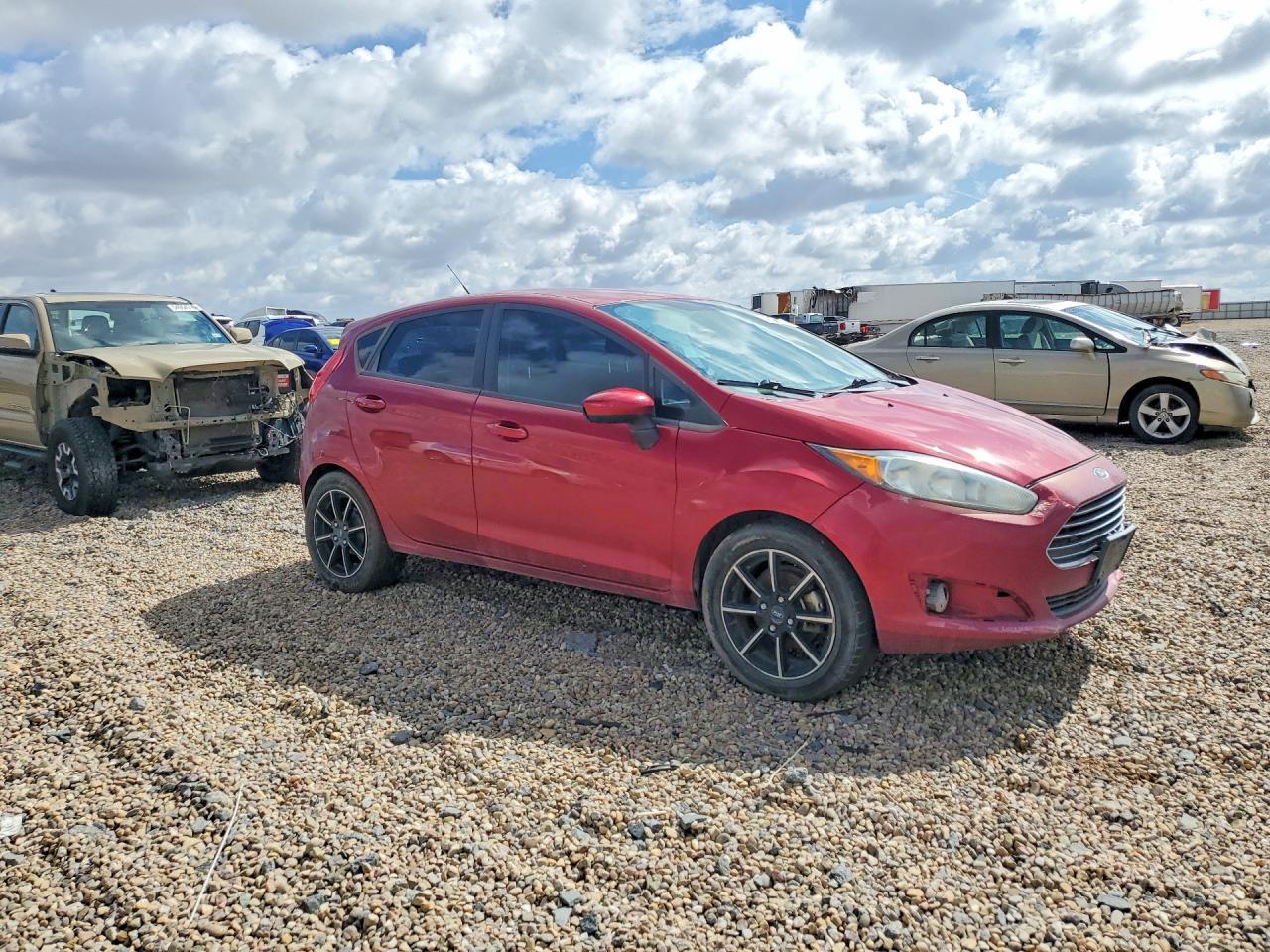 2017 Ford Fiesta - Image 4
