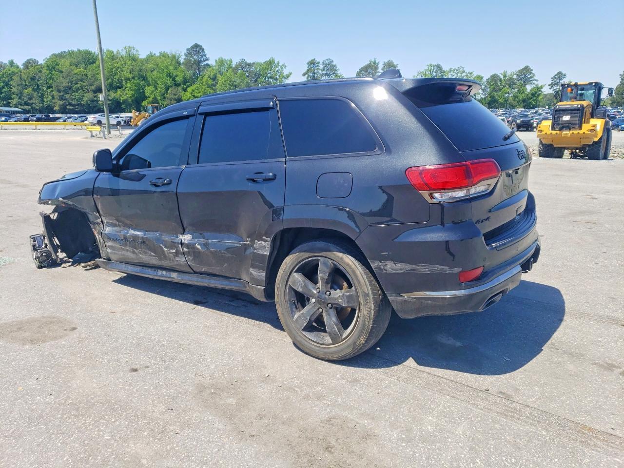 2016 Jeep Grand Cherokee Overland - Image 2