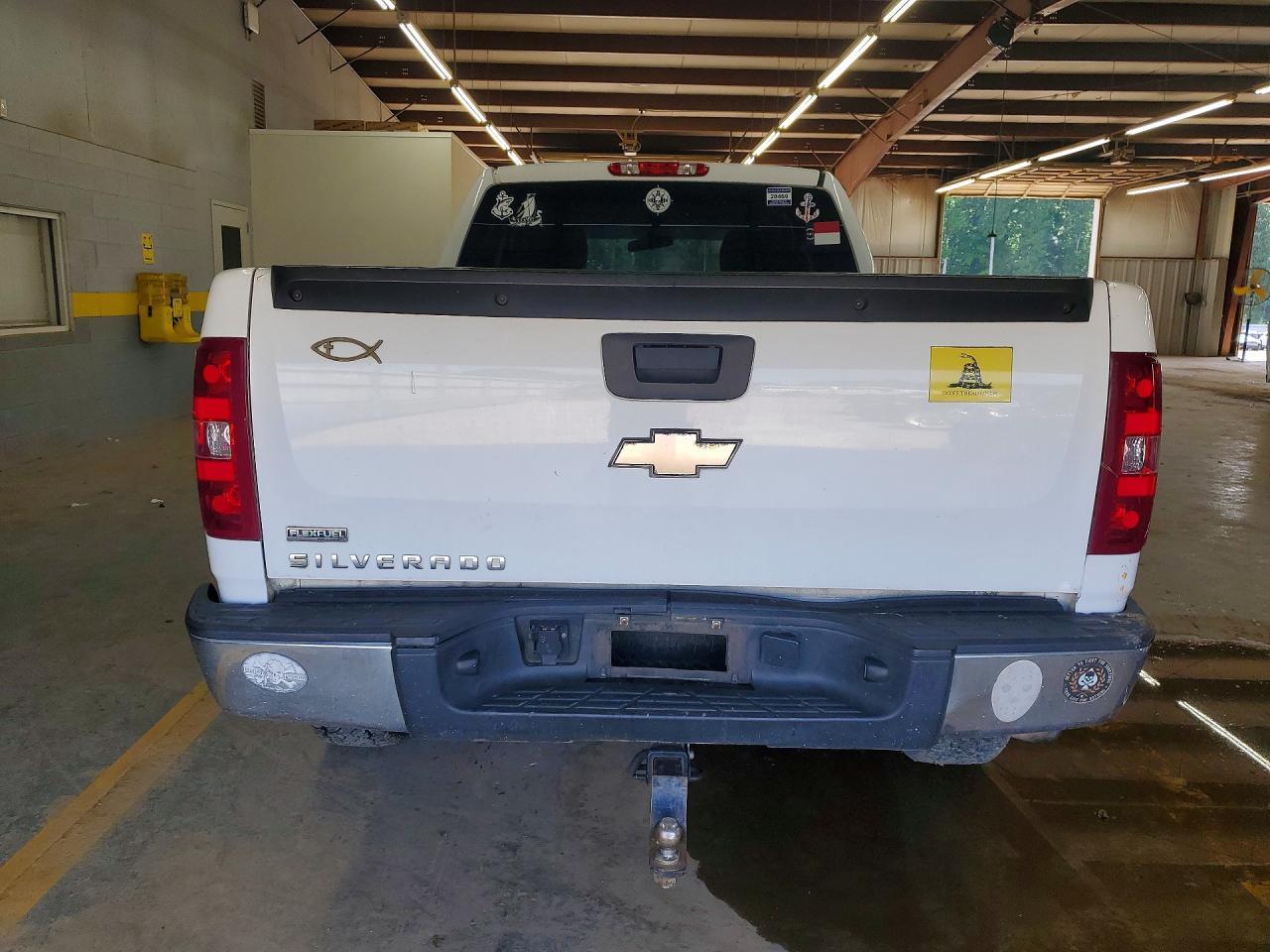 2010 Chevrolet Silverado C1500 - Image 6
