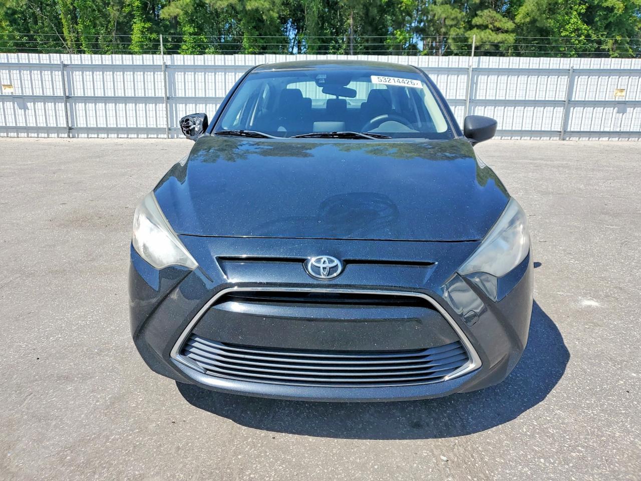 2017 Toyota Yaris Ia Base - Фото 5