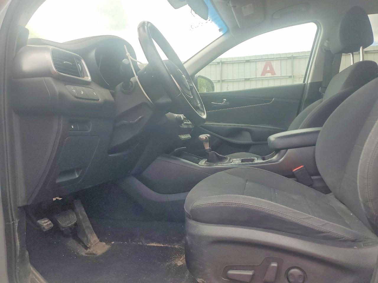 2019 Kia Sorento S V6 - Фото 7