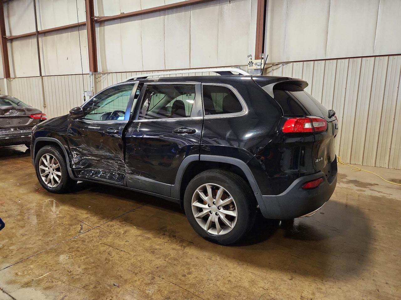 2018 Jeep Cherokee Limited - Image 2