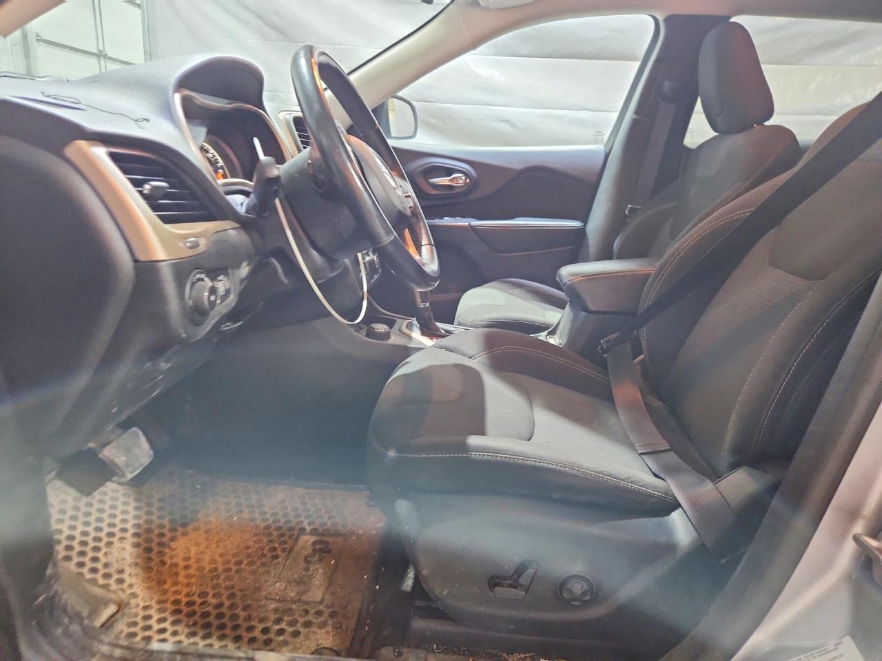 2016 Jeep Cherokee Latitude - Фото 7