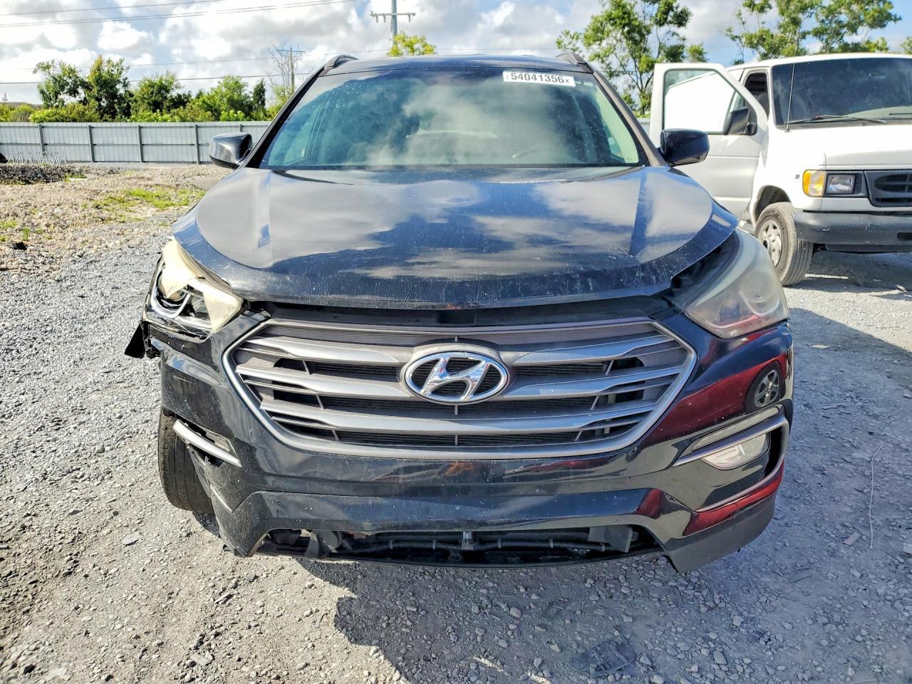 2017 Hyundai Santa Fe Sport 2.4L - Image 5