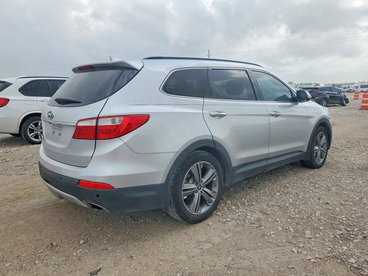 2016 Hyundai Santa Fe Limited - Фото 3