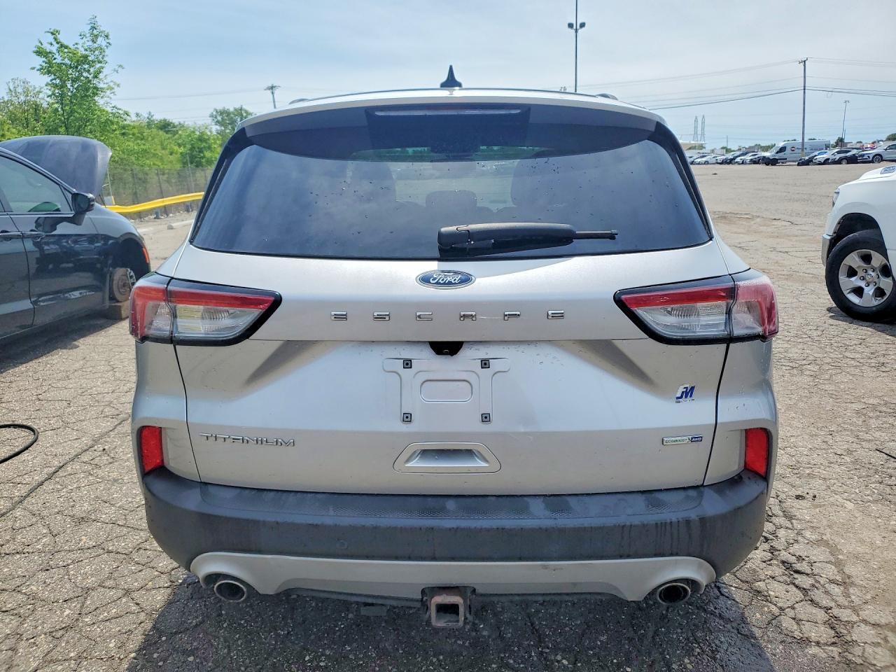 2020 Ford Escape Titanium - Image 6