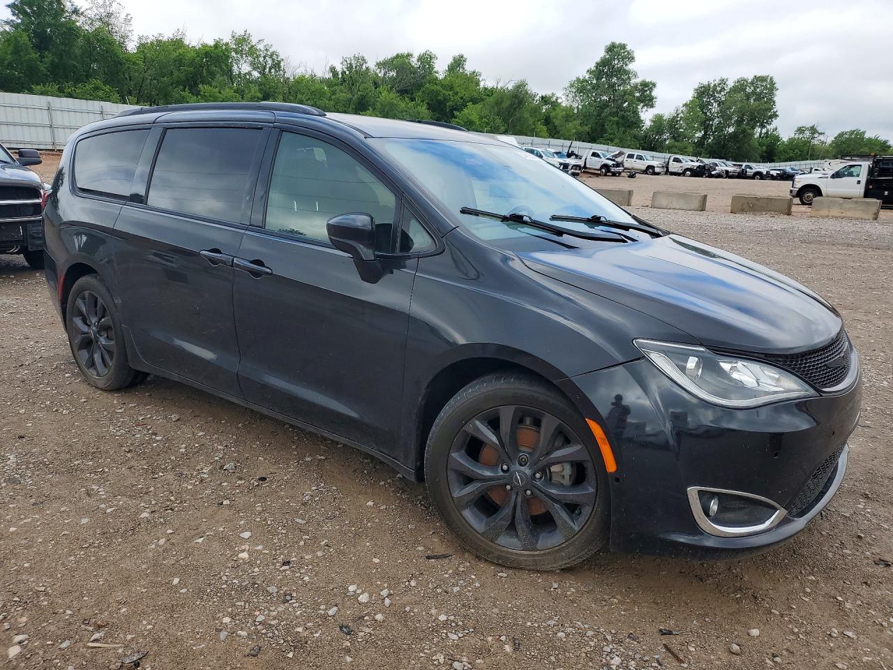 2019 Chrysler Pacifica Touring L - Фото 4