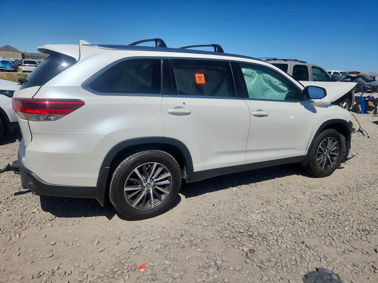 2019 Toyota Highlander Xle - Image 3