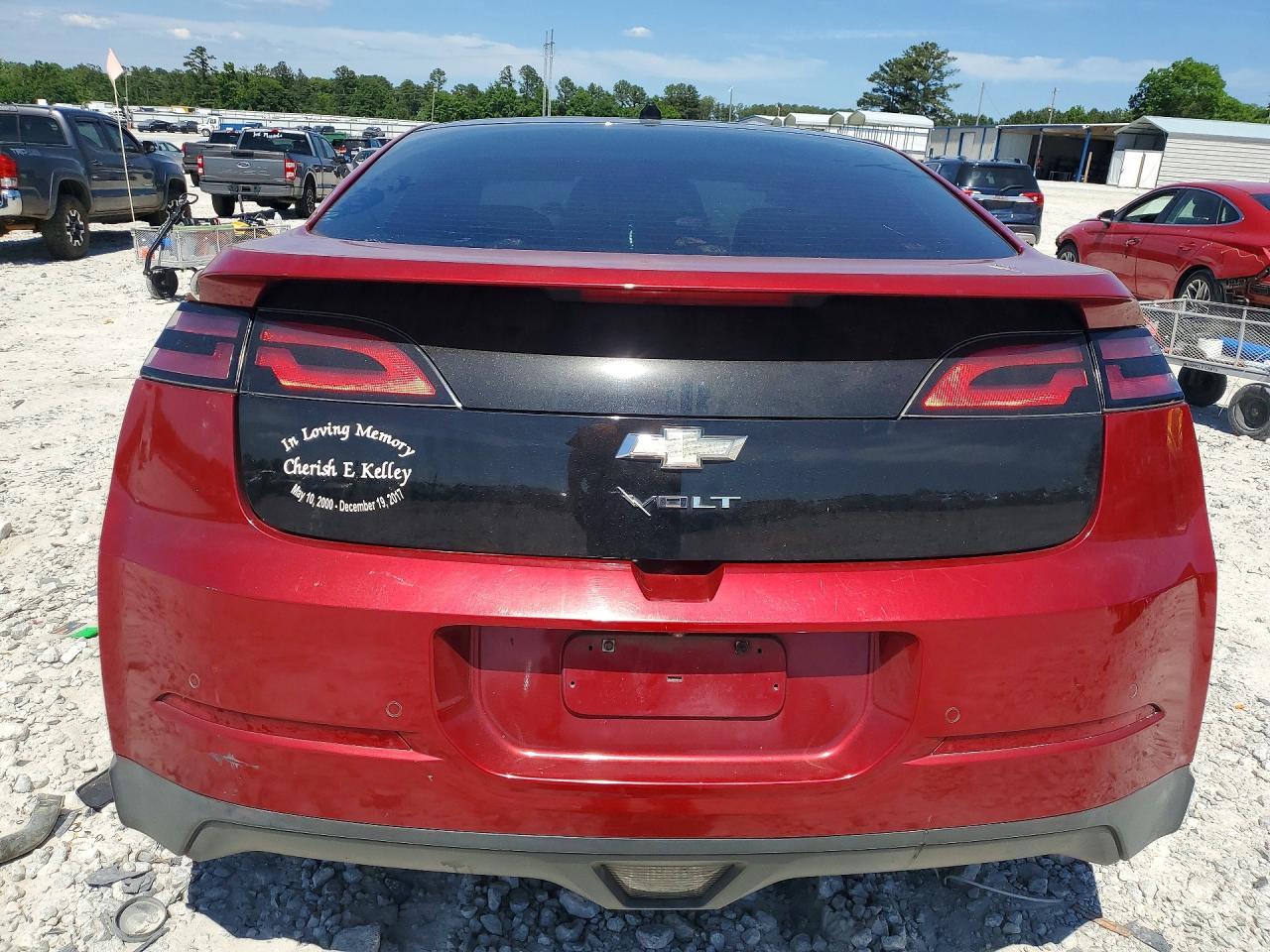 2011 Chevrolet Volt - Image 6