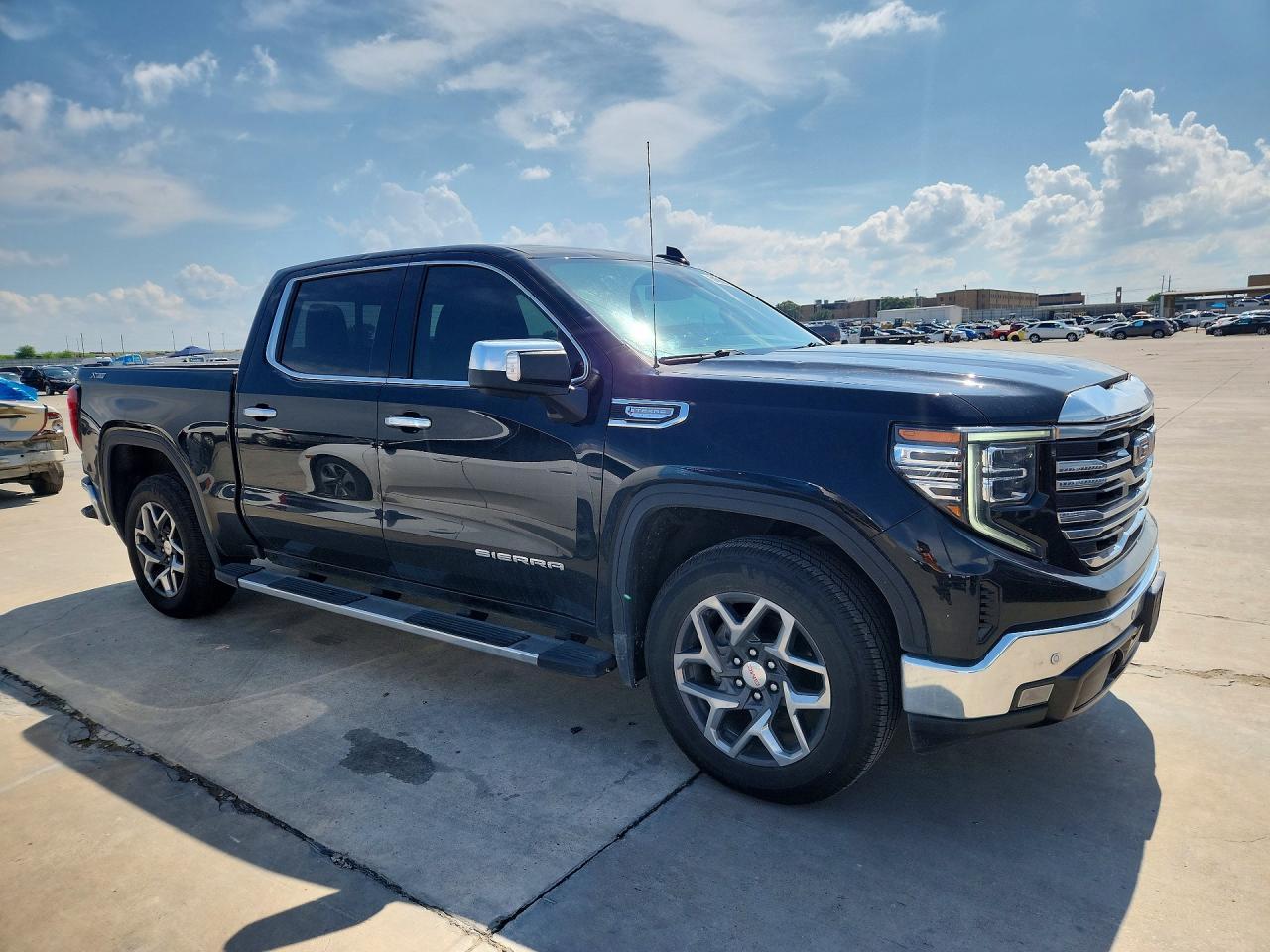 2024 GMC Sierra K1500 Slt - Image 4