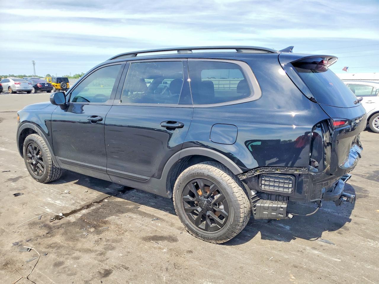 2025 Kia Telluride Ex X-Pro - Image 2