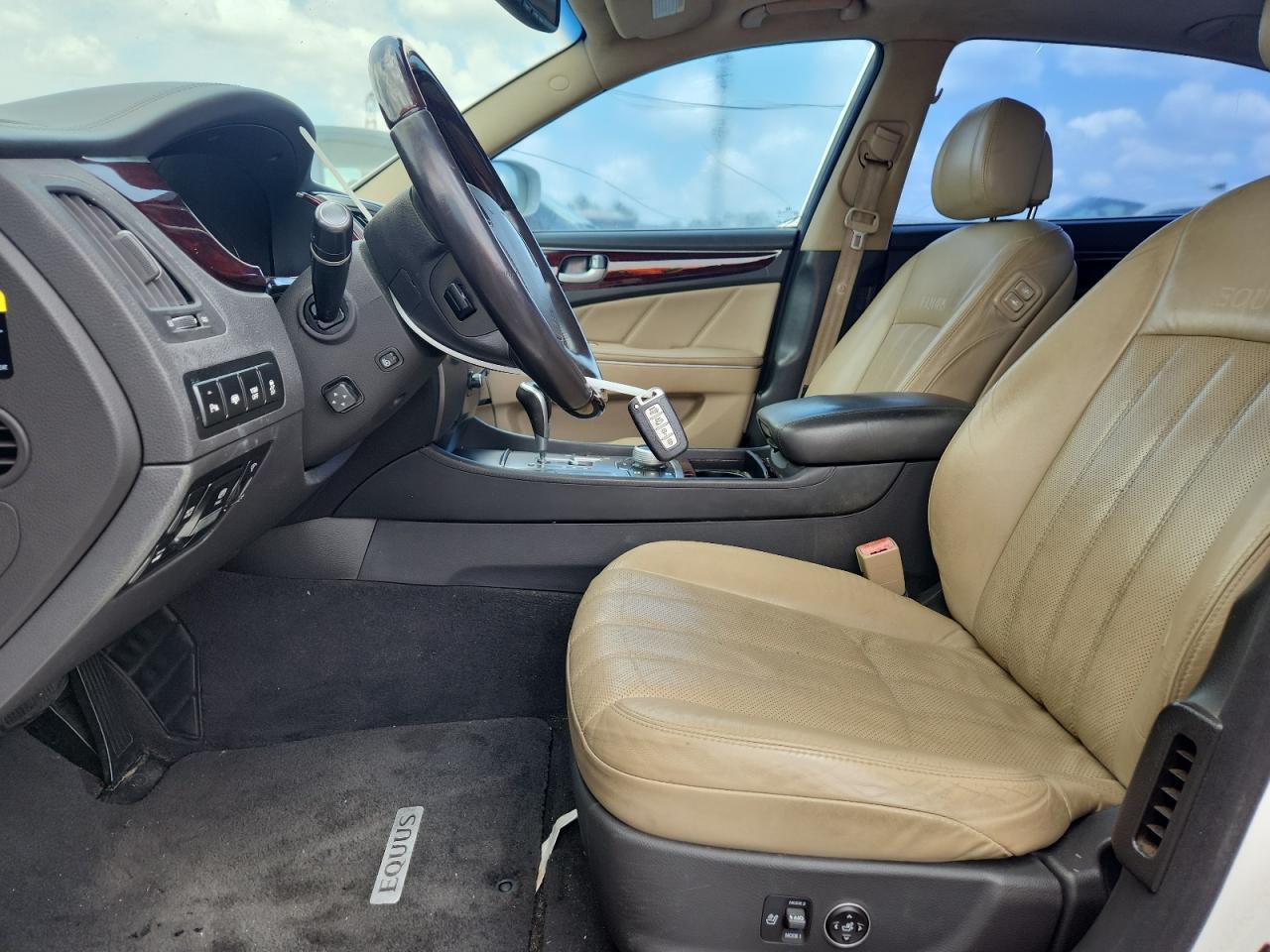 2013 Hyundai Equus Signature - Image 7