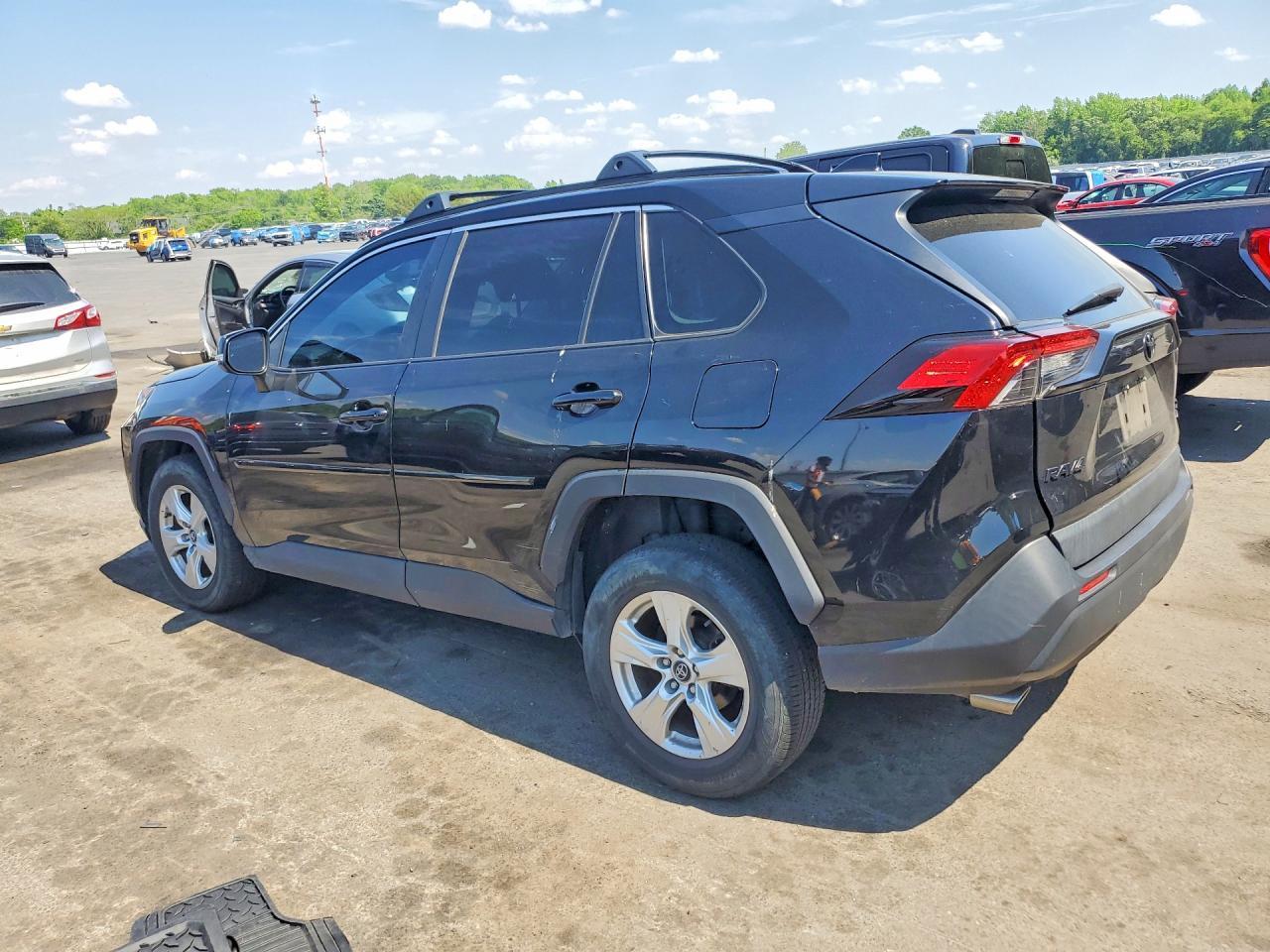 2020 Toyota Rav4 Xle - Фото 2
