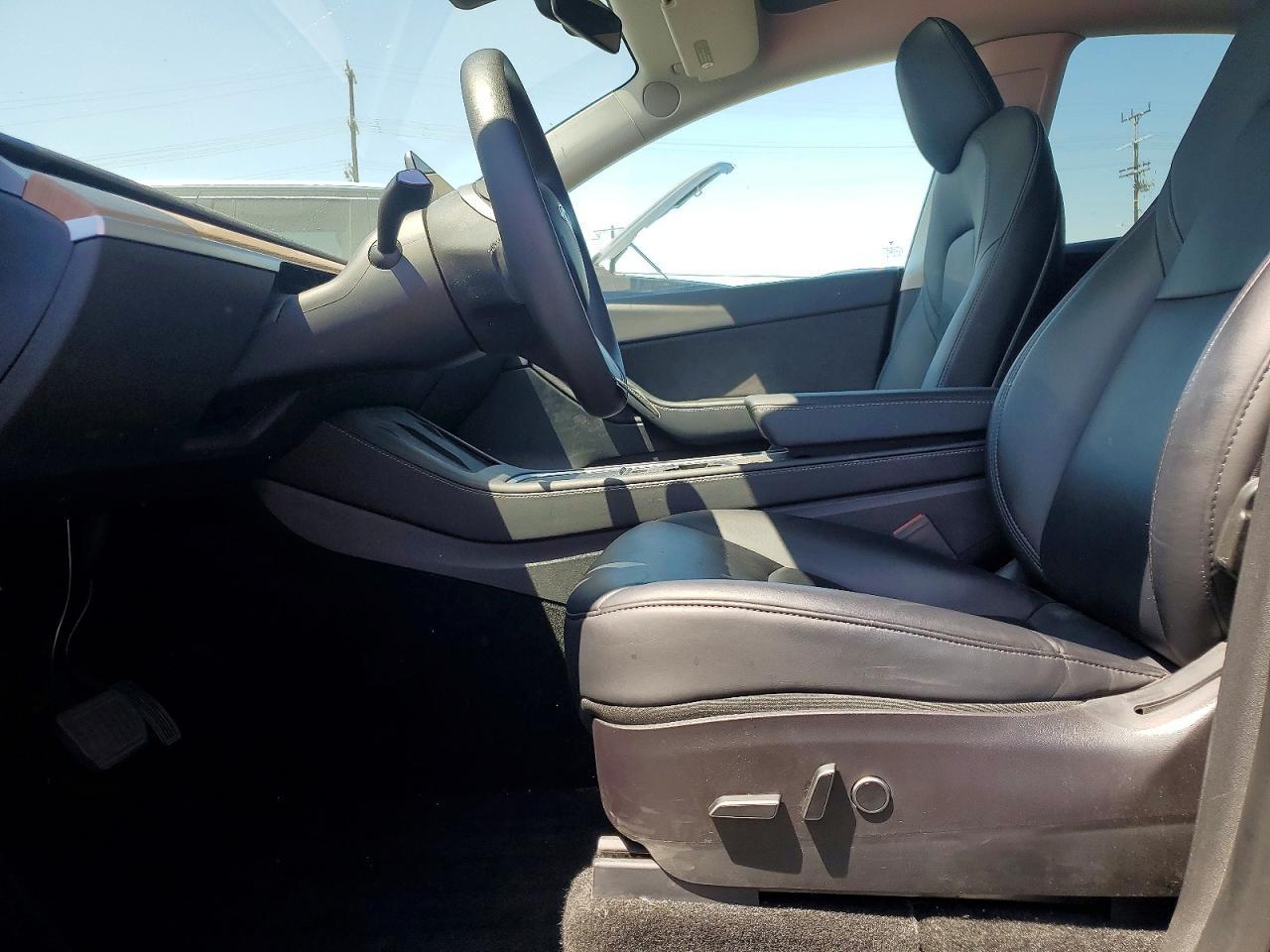2022 Tesla Model Y - Фото 7