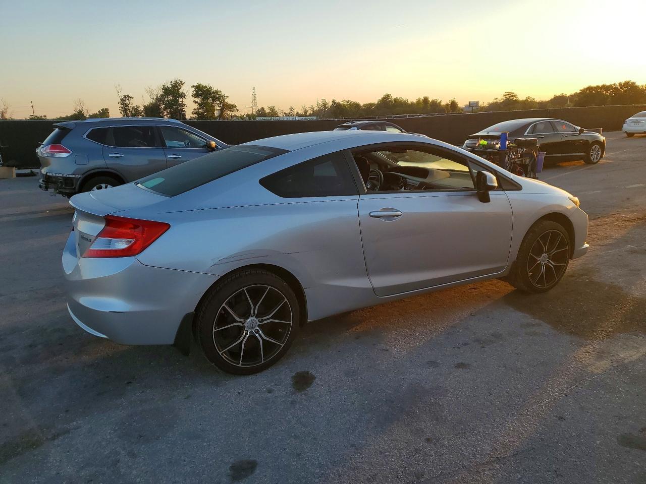 2013 Honda Civic Lx - Фото 3