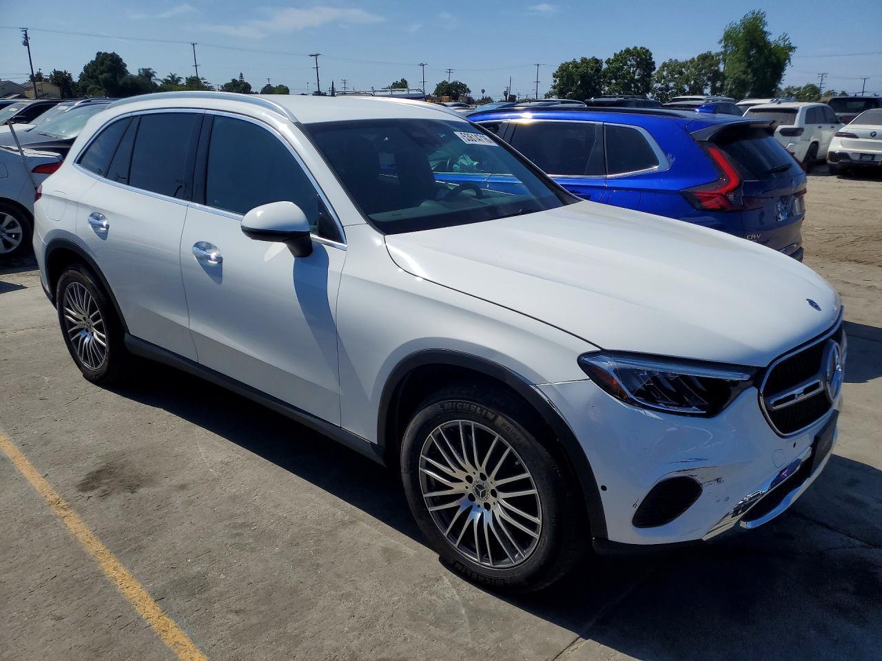 2025 Mercedes-Benz Glc 300 - Фото 4