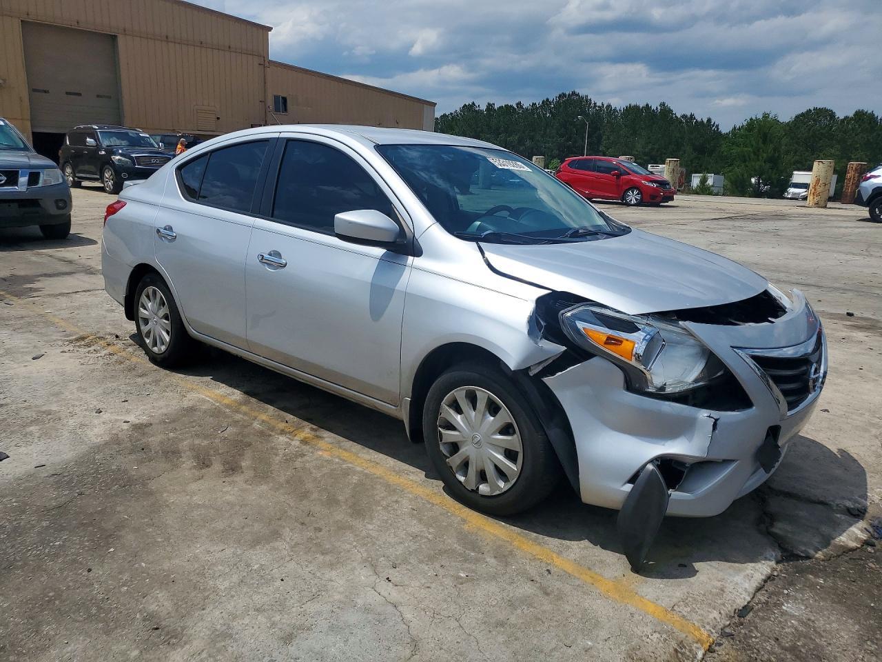 2017 Nissan Versa 1.6 Sv - Image 4