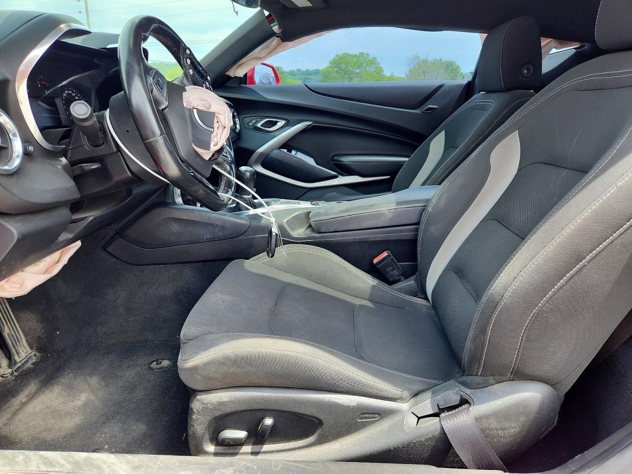 2017 Chevrolet Camaro Ls - Фото 7
