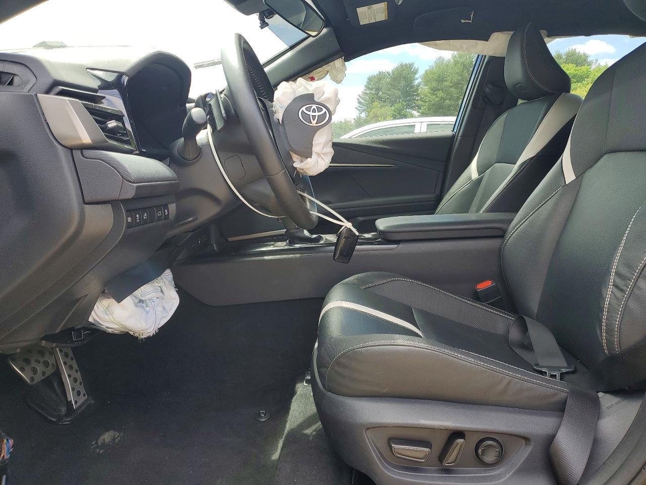 2025 Toyota Camry Se - Фото 7