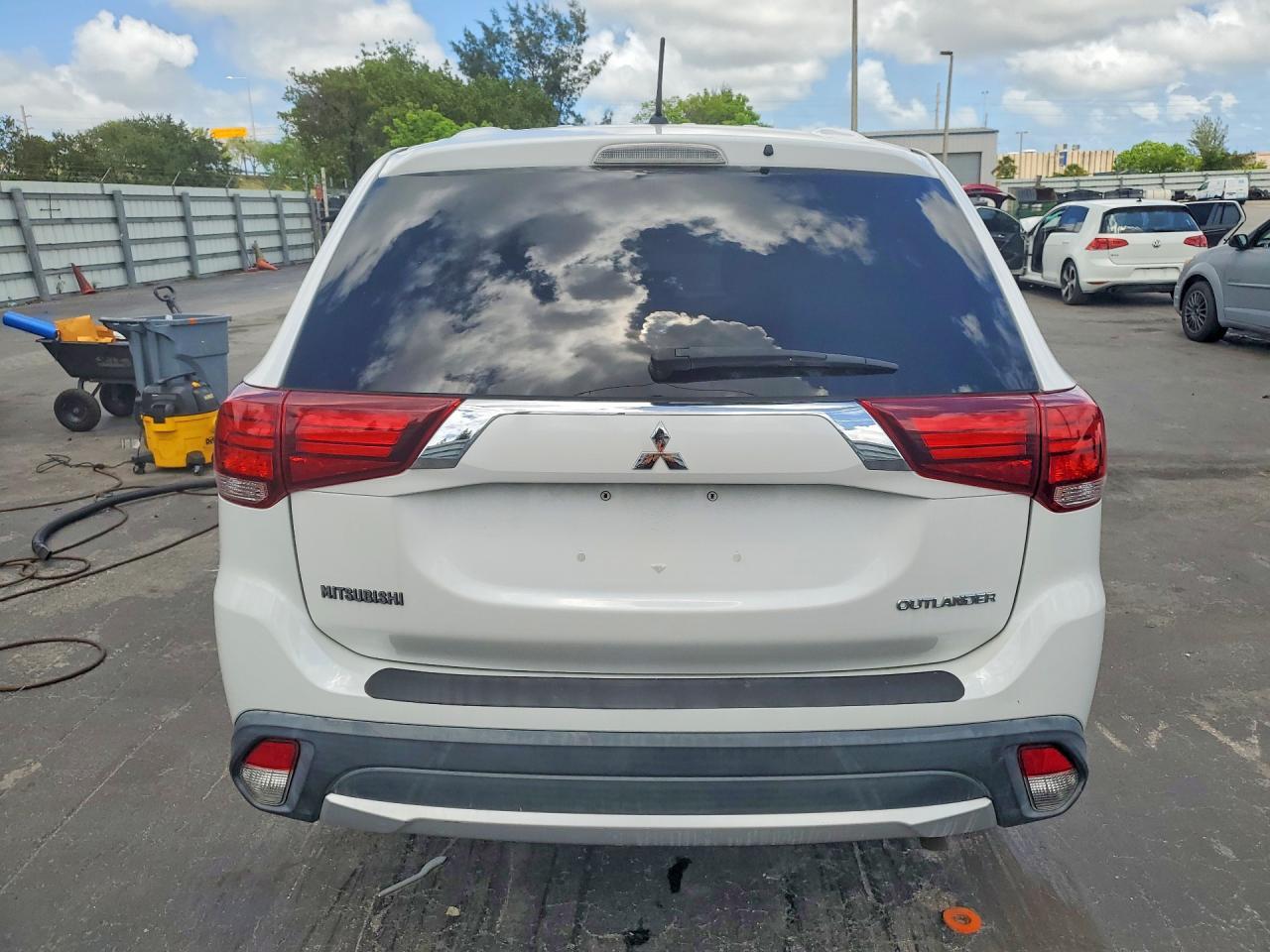 2016 Mitsubishi Outlander Se - Фото 6