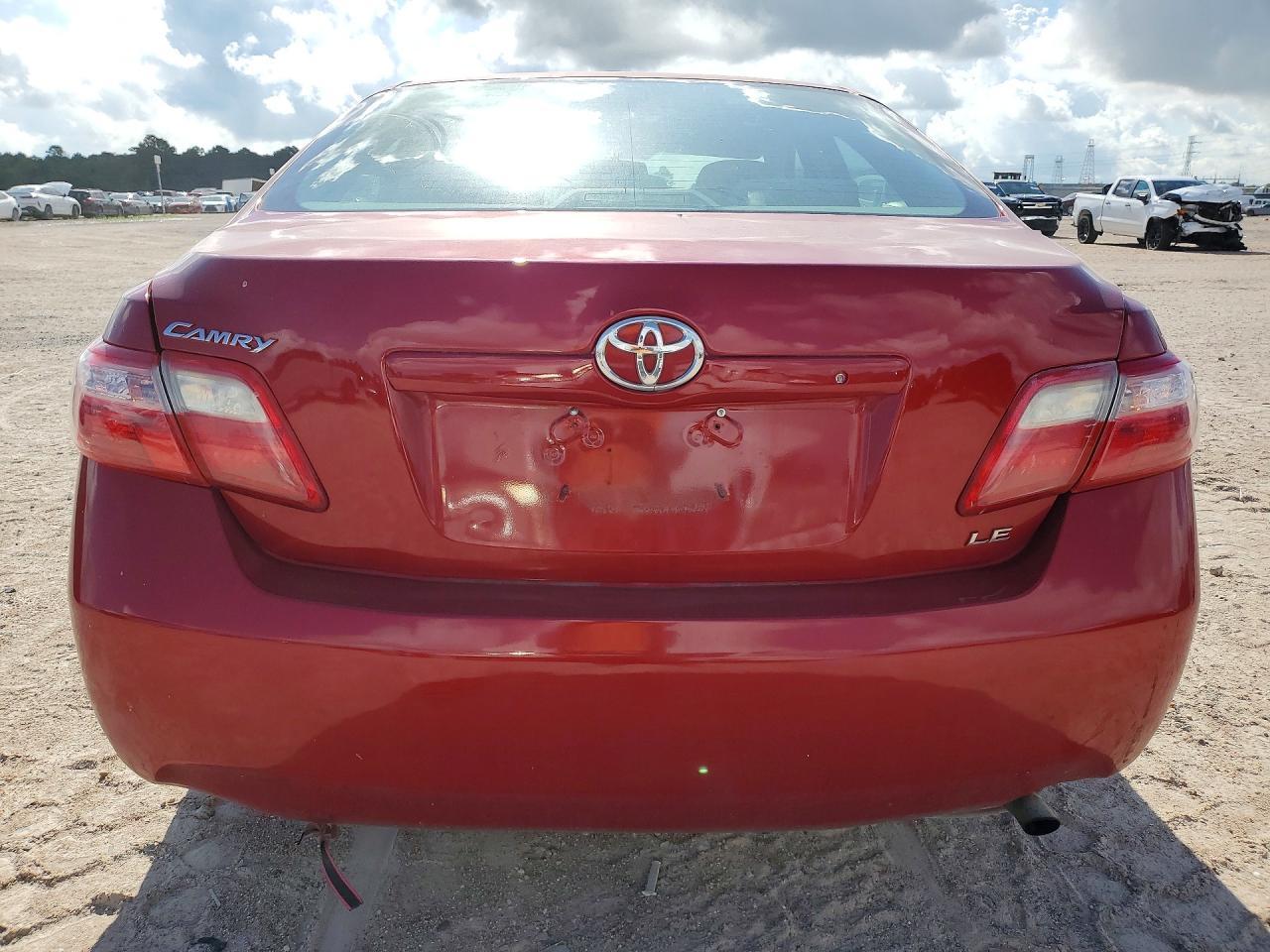2009 Toyota Camry Le - Фото 6