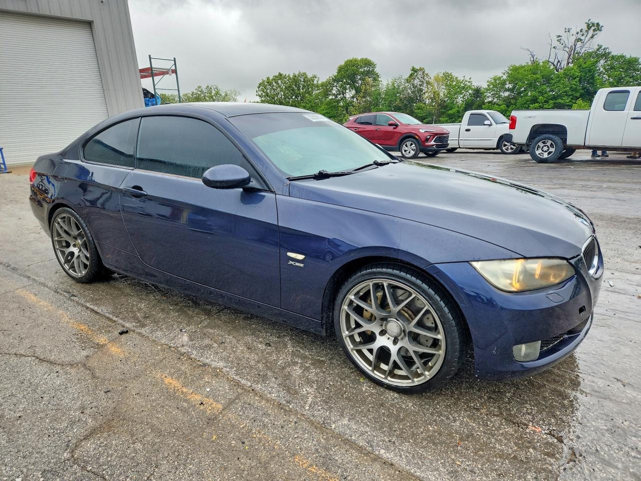 2009 BMW 335 Xi - Фото 4