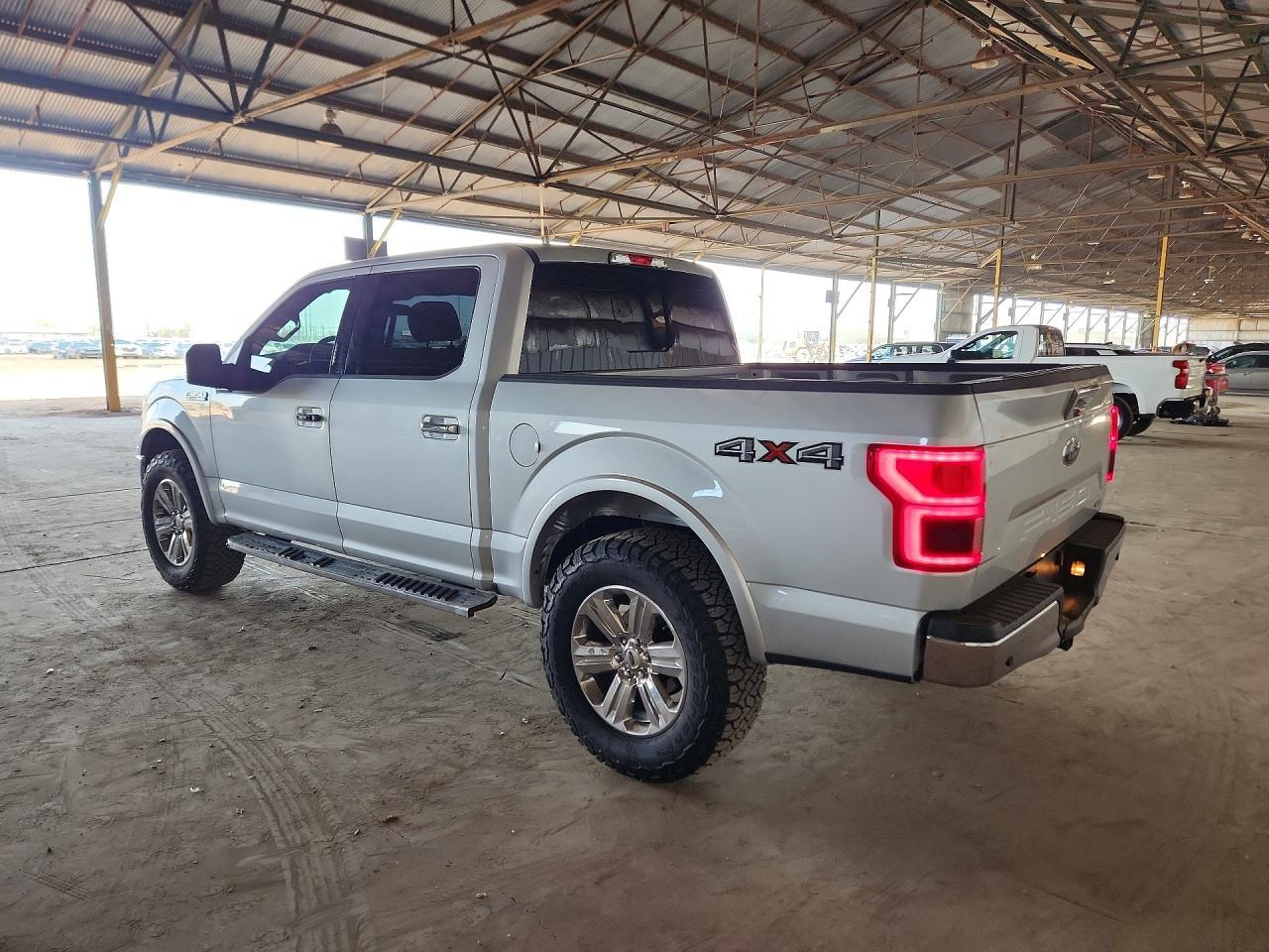 2019 Ford F150 Supercrew - Фото 2