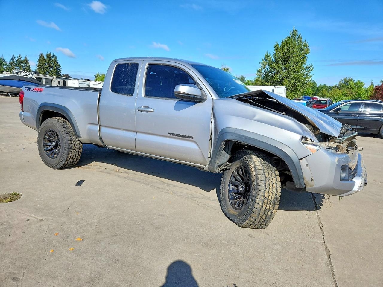 2016 Toyota Tacoma Trd Off-Road - Image 4