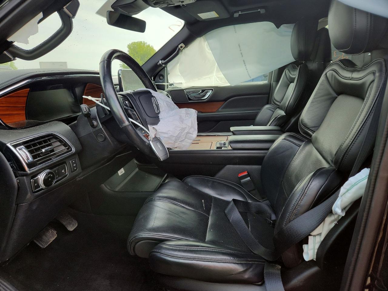 2019 Lincoln Navigator Reserve - Image 7