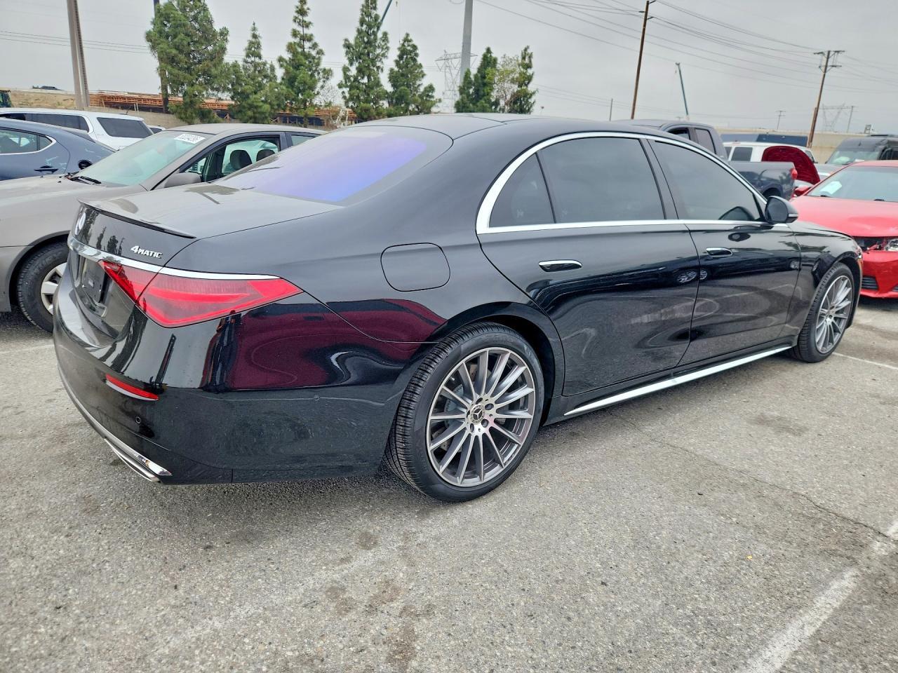 2026 Mercedes-Benz S 500 4Matic - Фото 3