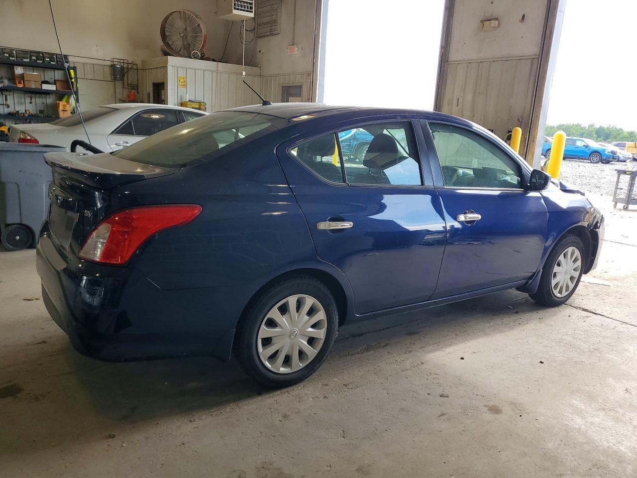 2018 Nissan Versa Sv - Фото 3