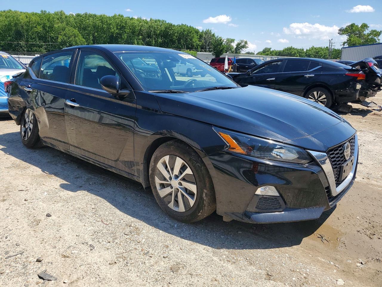 2022 Nissan Altima S - Image 4