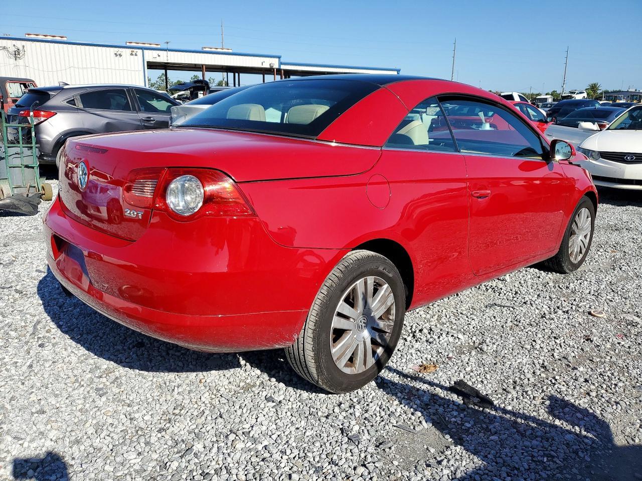 2008 Volkswagen Eos Turbo - Image 3